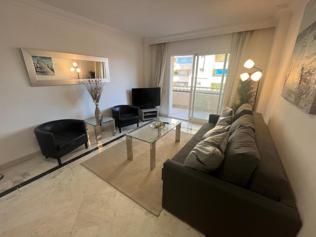 马尔韦利亚Heart Of Puerto Banus Newly Renavated Free Parking , Wifi ,Pool,Gym,Padel Court公寓 外观 照片